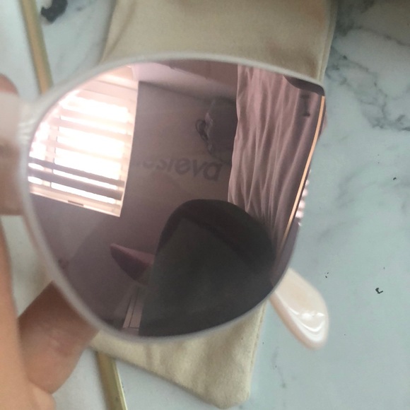 ILLESTEVA pink mirror sunglasses - Picture 3 of 4